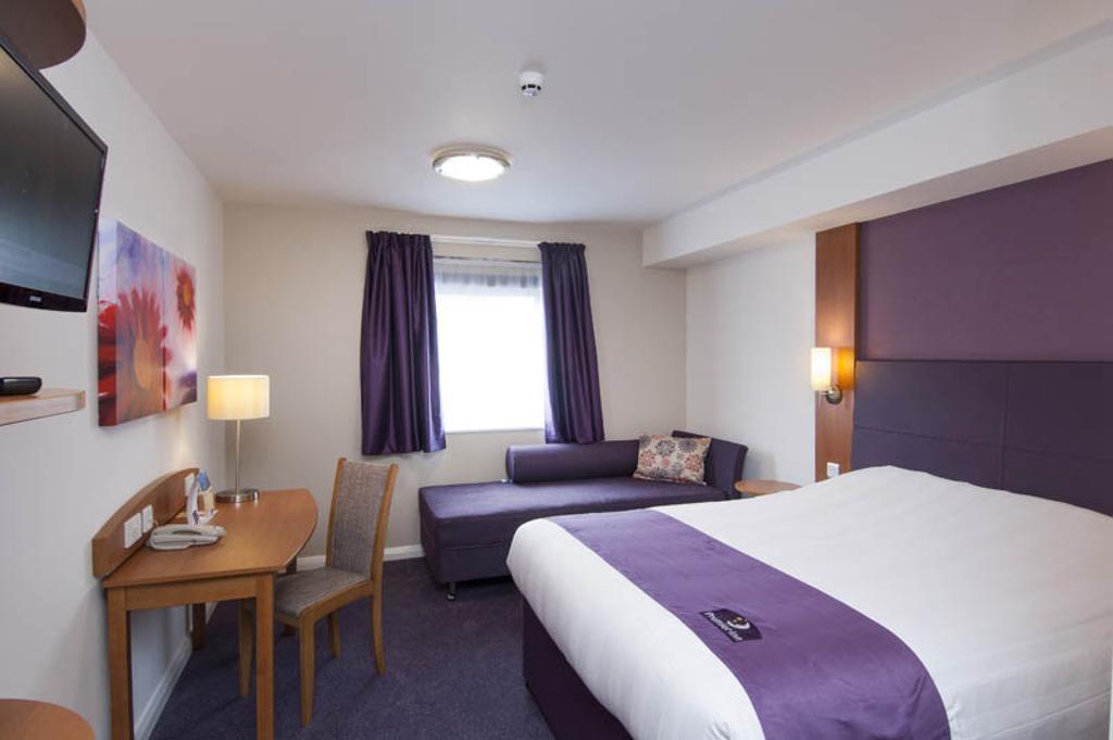 Premier Inn Reading Central Værelse billede