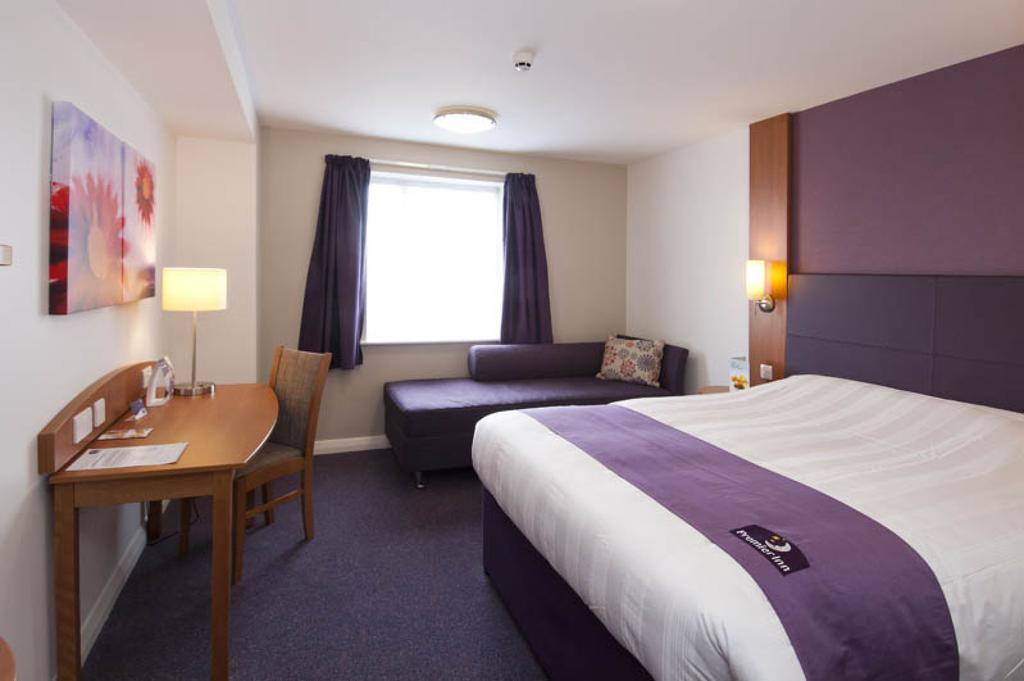 Premier Inn Reading Central Eksteriør billede
